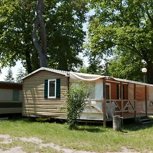 3* Camping La Pinède